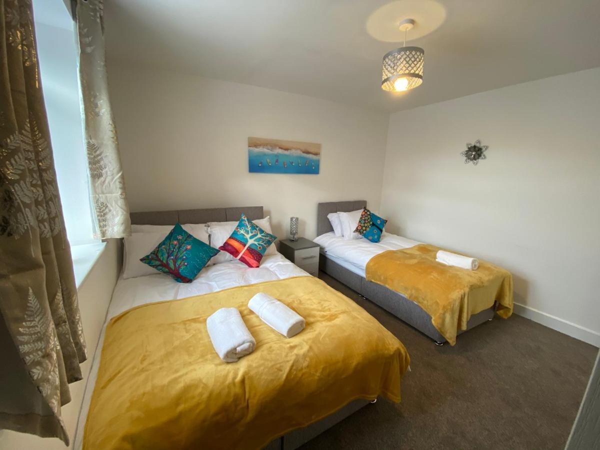 Octagon Apartment 3 Плимът Екстериор снимка
